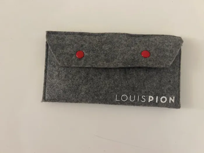 Louis pion étui à lunettes en feutrine gris