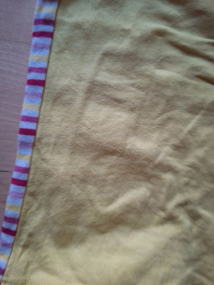 T-shirt manches courtes pour fille taille 18mois marque Disney très bon état - photo numéro 4