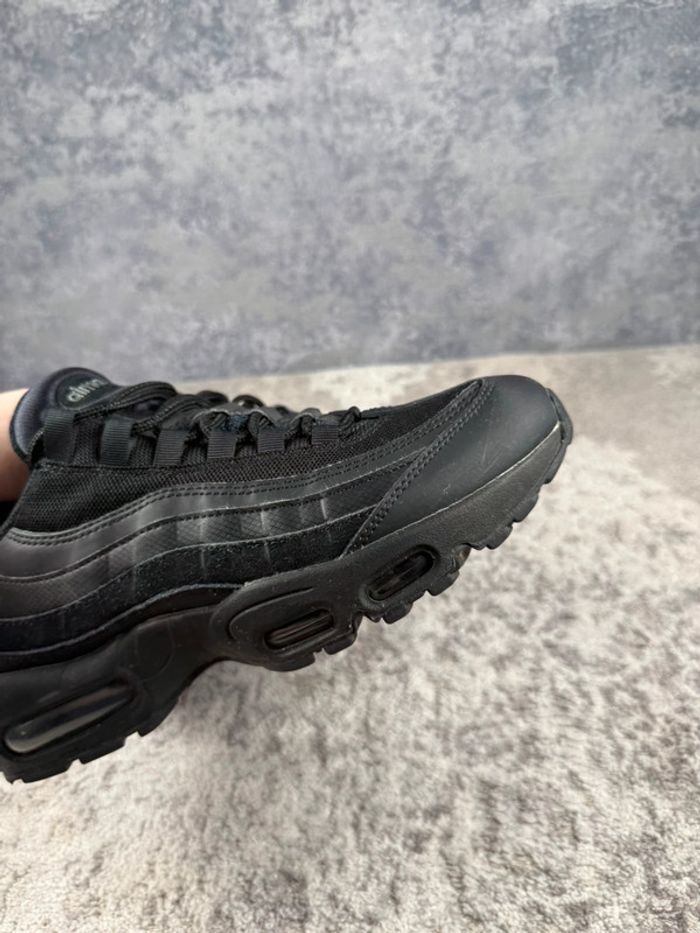 Nike Air Max 95 - Essentiel Triple Black - Full Black - photo numéro 15
