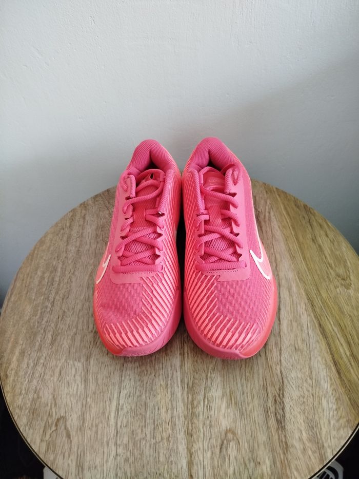 Baskets Nike T 35,5 - photo numéro 5