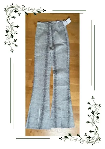 Pimkie Pantalon flare enduit python Blanc taille 34