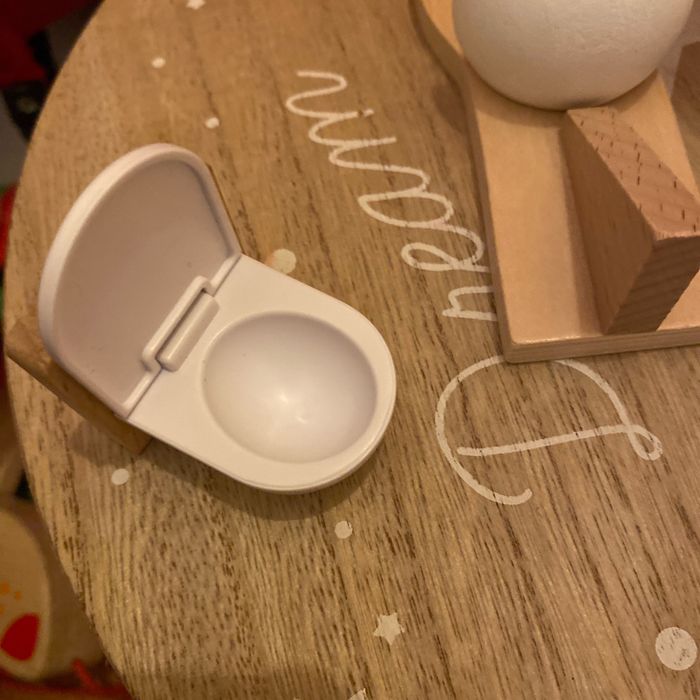 Salle de bain mobilier poupées en bois - photo numéro 2