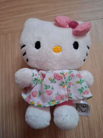 Peluche Hello kitty