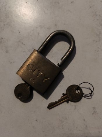 Cadenas Avec 2 Clés Excellent État 