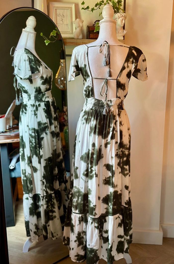 Robe longue kaki et blanc dos nu modèle chica taille S - Goa Paris - photo numéro 3