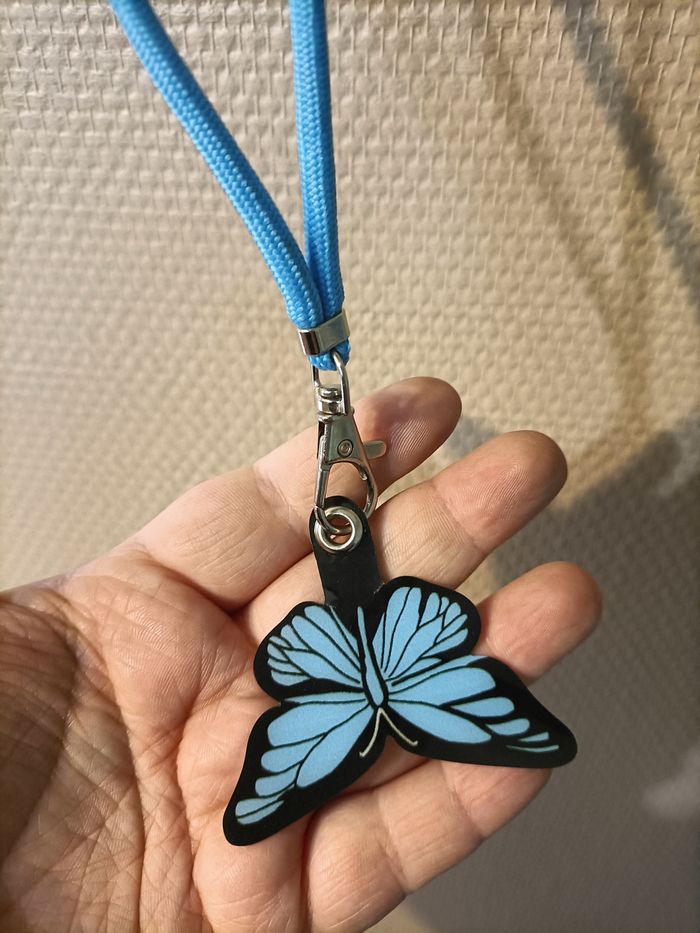 Collier cordon pour téléphone - photo numéro 2