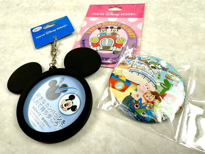 Porte clé porte badge tête de Mickey Tokyo Disneyland import Japon - photo numéro 3