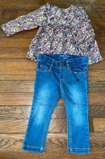 blouse Tao (TBE) et jeans Bout'chou (neuf sans étiquette)  9 mois