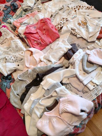 Lot vêtements bébé
