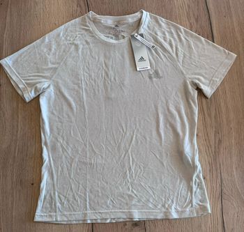 Tee shirt slim fit adidas taille L neuf avec étiquette