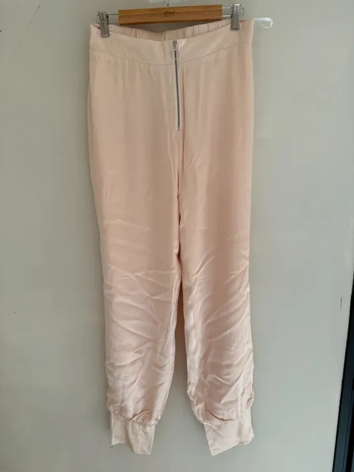 Jogging satiné rose poudré