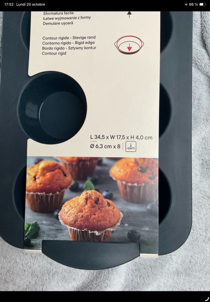 Moule à muffins x8 ø6,3cm Carrefour Home bleu noir neuf - photo numéro 3