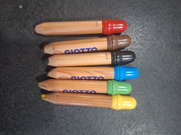 Crayons giotto