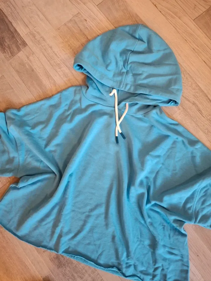Sweat à capuche façon croc top - photo numéro 3