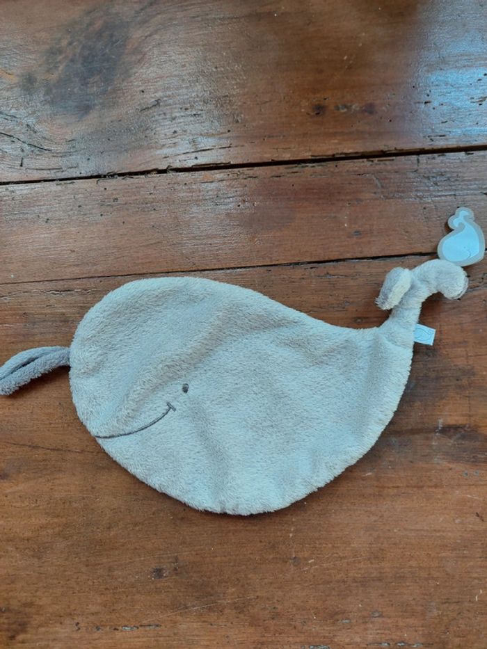 #16 - Doudou baleine Le phare de la baleine