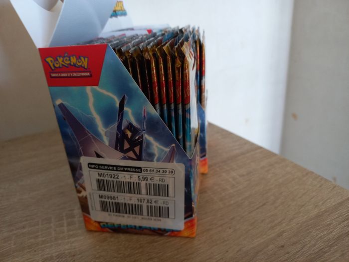 2 demi display pokemon ev8 étincelles déferlantes - photo numéro 2