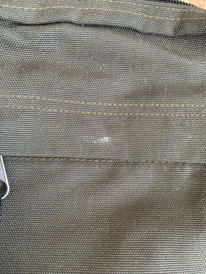 Pochette Eastpak kaki - photo numéro 3