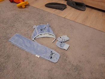 Ensemble bonnet écharpe moufles