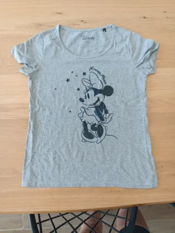 Tee shirt