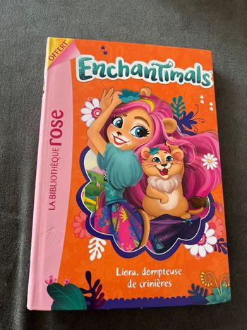 Livre bibliothèque rose enchantimals tome 17
