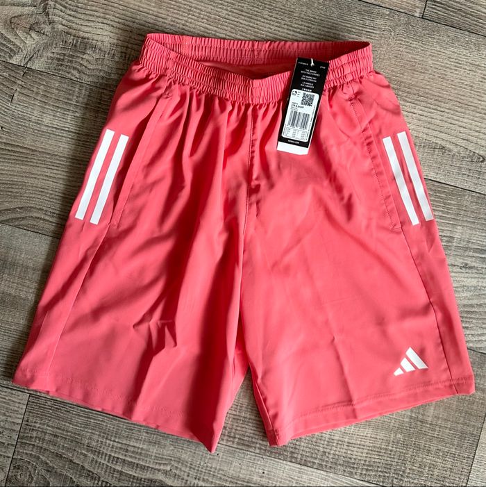 Short Adidas rose homme sport neuf