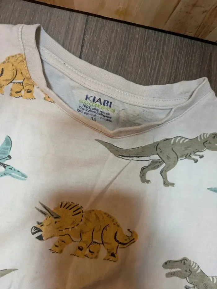 Lot 4 t-shirts manches courtes dinosaures 3 ans Kiabi orchestra marvel spiderman - photo numéro 3