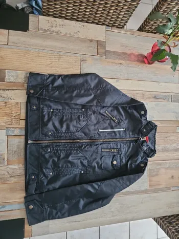 Veste pour garçon taille 12 ans sans marque