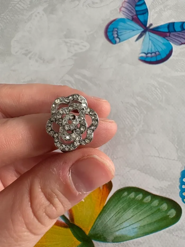 Bague fleur argentée - photo numéro 2