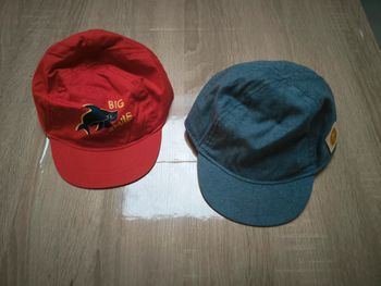Lot casquettes garcon