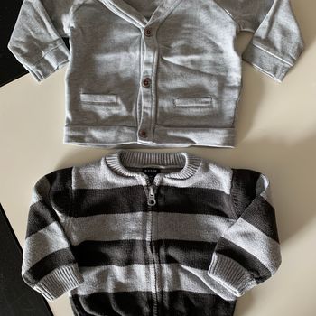 Lot 2 gilets 6 mois gris & rayures