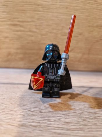 Figurine type lego Sith Dark Vador avec Holocron star wars
