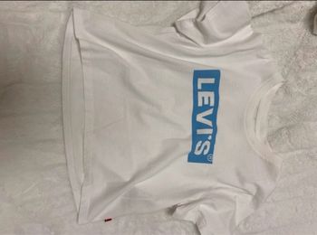 t shirt levi’s
