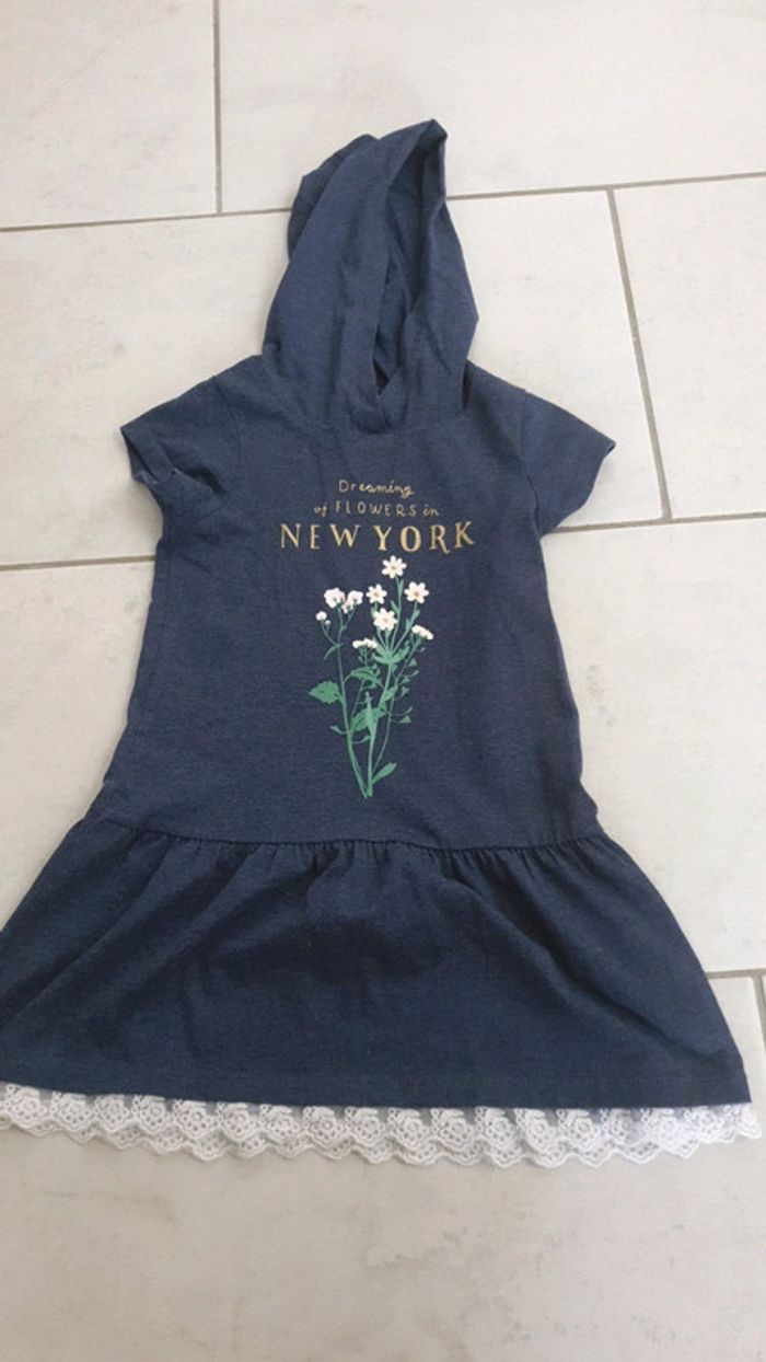 Robe à capuche 4 ans