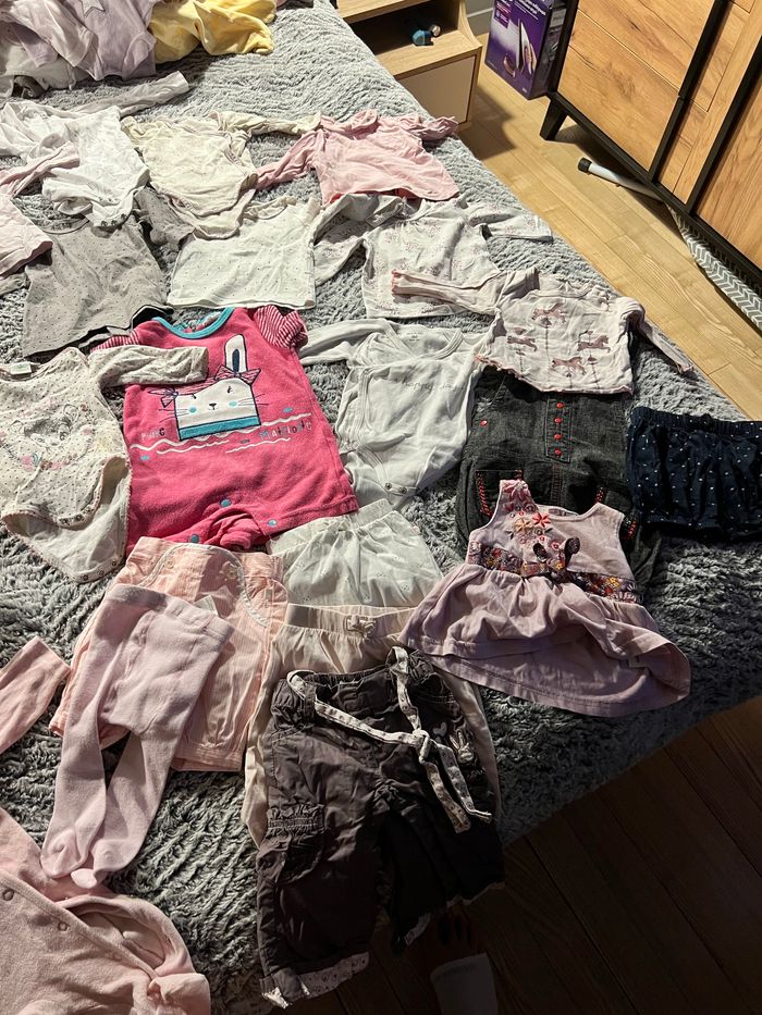 Vend gros lot vêtement fille