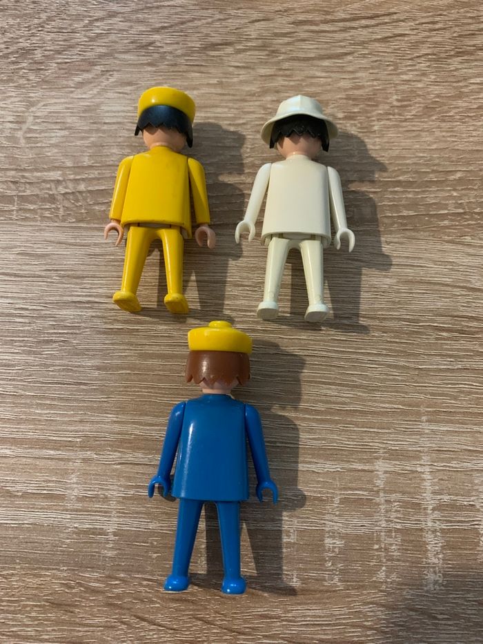 3 Playmobils et accessoires jardin et détente vintage - photo numéro 3