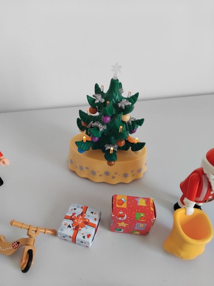 PLAYMOBIL Salon Sapin  Père Noël 🎅 - photo numéro 4