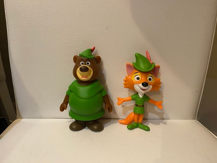 Fugurine petit jean Robin des bois Disney
