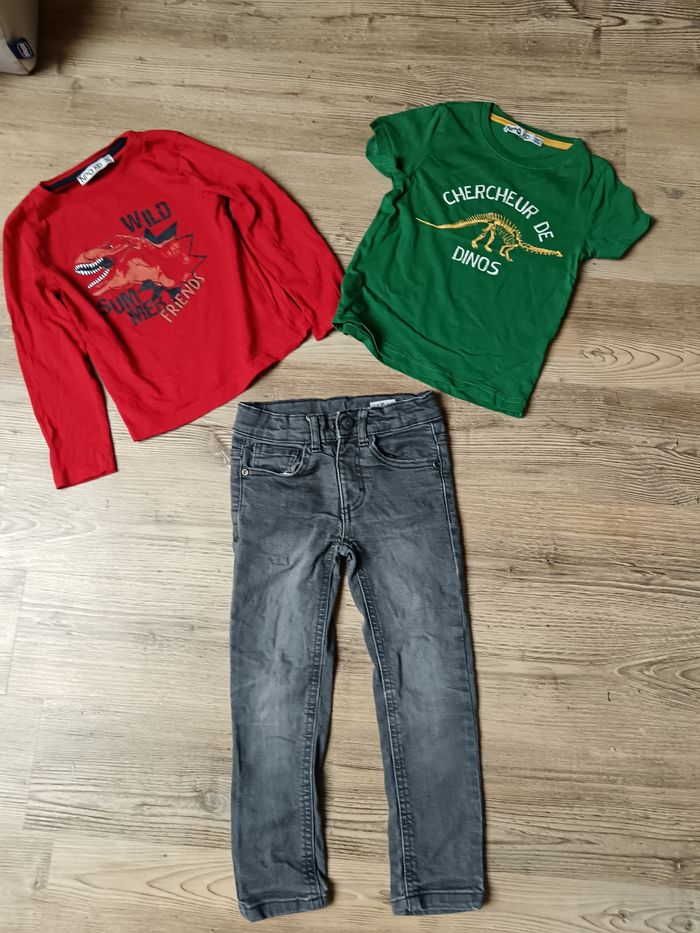 Ensemble tee shirt et jeans