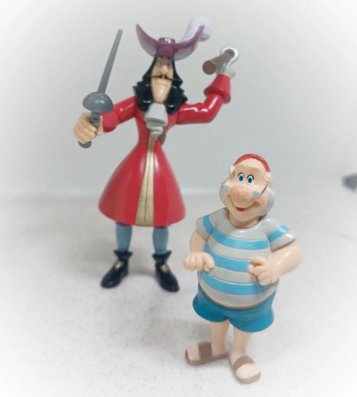 Disney monsieur mouche capitaine crochet Hook articulé figurine figura longue vue peter pan pirate