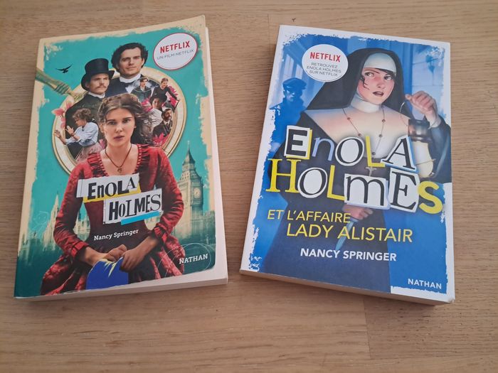 Lot de 2 livres - les enquêtes d’Enola Holmes  de Nancy Springer