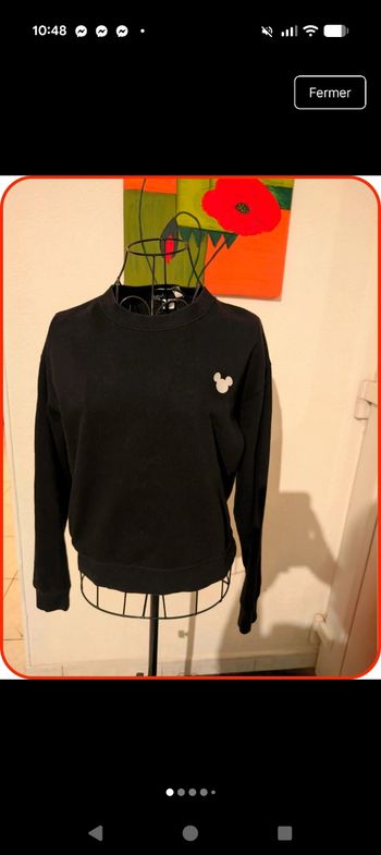 Sweat-shirt Noir Disney - Logo Mickey Brodé en très bon état