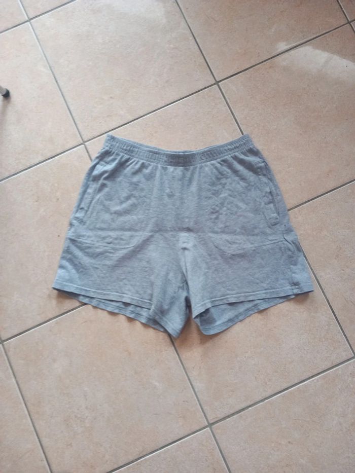 Short gris taille 14 ans Décathlon