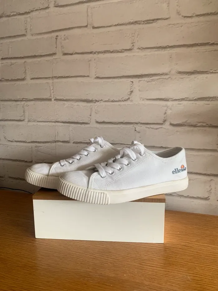 Basket Ellesse en toile - photo numéro 2