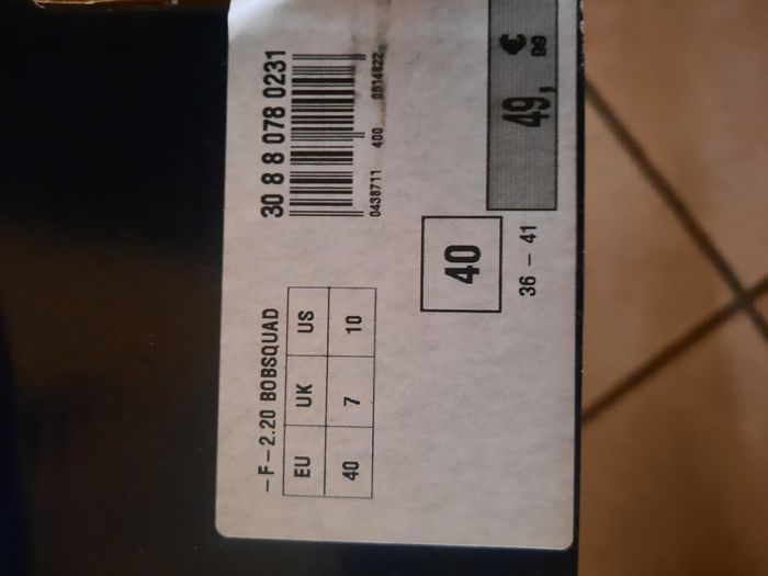 Baskets  blanches pointure 40 - photo numéro 7