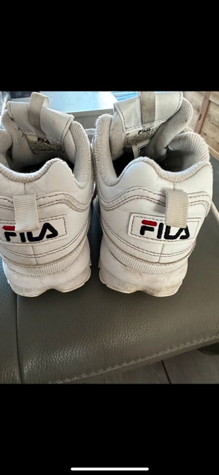 Baskets Fila authentique Pointure 35 - photo numéro 3