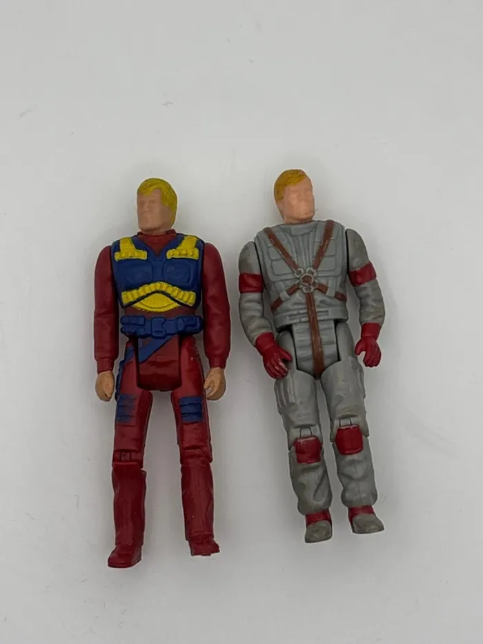 Lot de 2 figurines M.A.S.K. Vintage Kenner – Matt Trakker « Thunderhawk" & Matt Trakker "Dolphin"