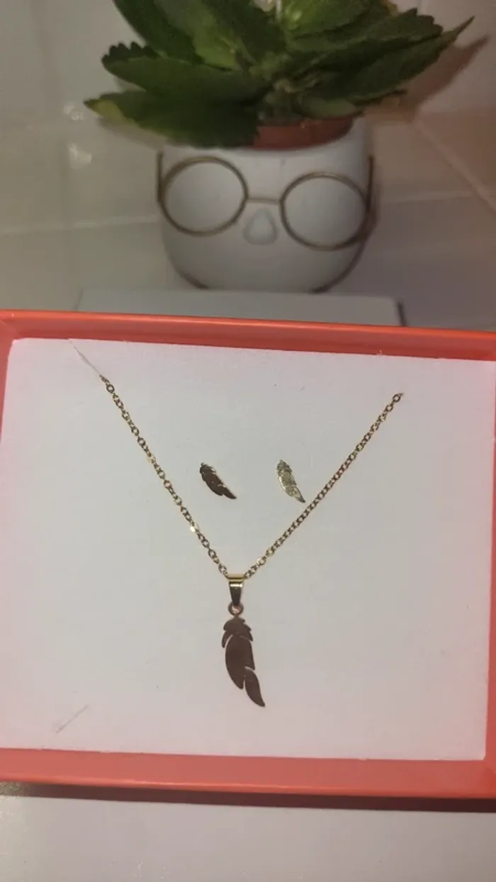 Ensemble chêne pendentif plus boucles d'oreilles en acier inoxydable