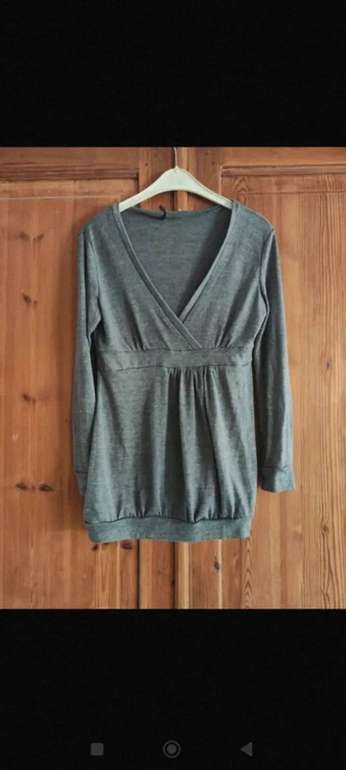 Gros lot hauts tee shirts S - photo numéro 3