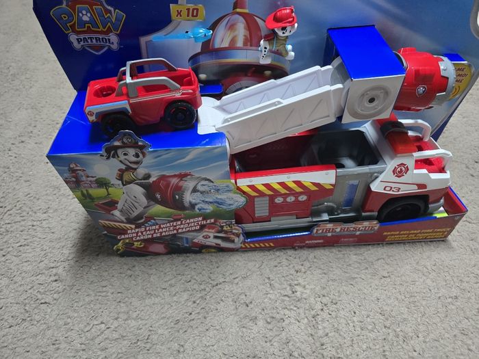 Camion de pompier deluxe et figurine Marcus - Fire Rescue La Pat Patrouille - photo numéro 7