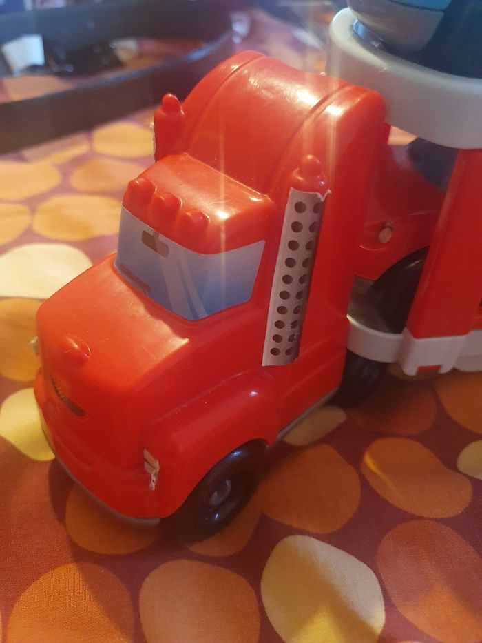 Camion + voitures - photo numéro 3